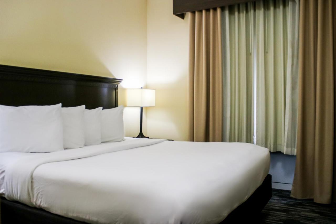 Country Inn & Suites By Radisson, Richmond West At I-64, Va מראה חיצוני תמונה