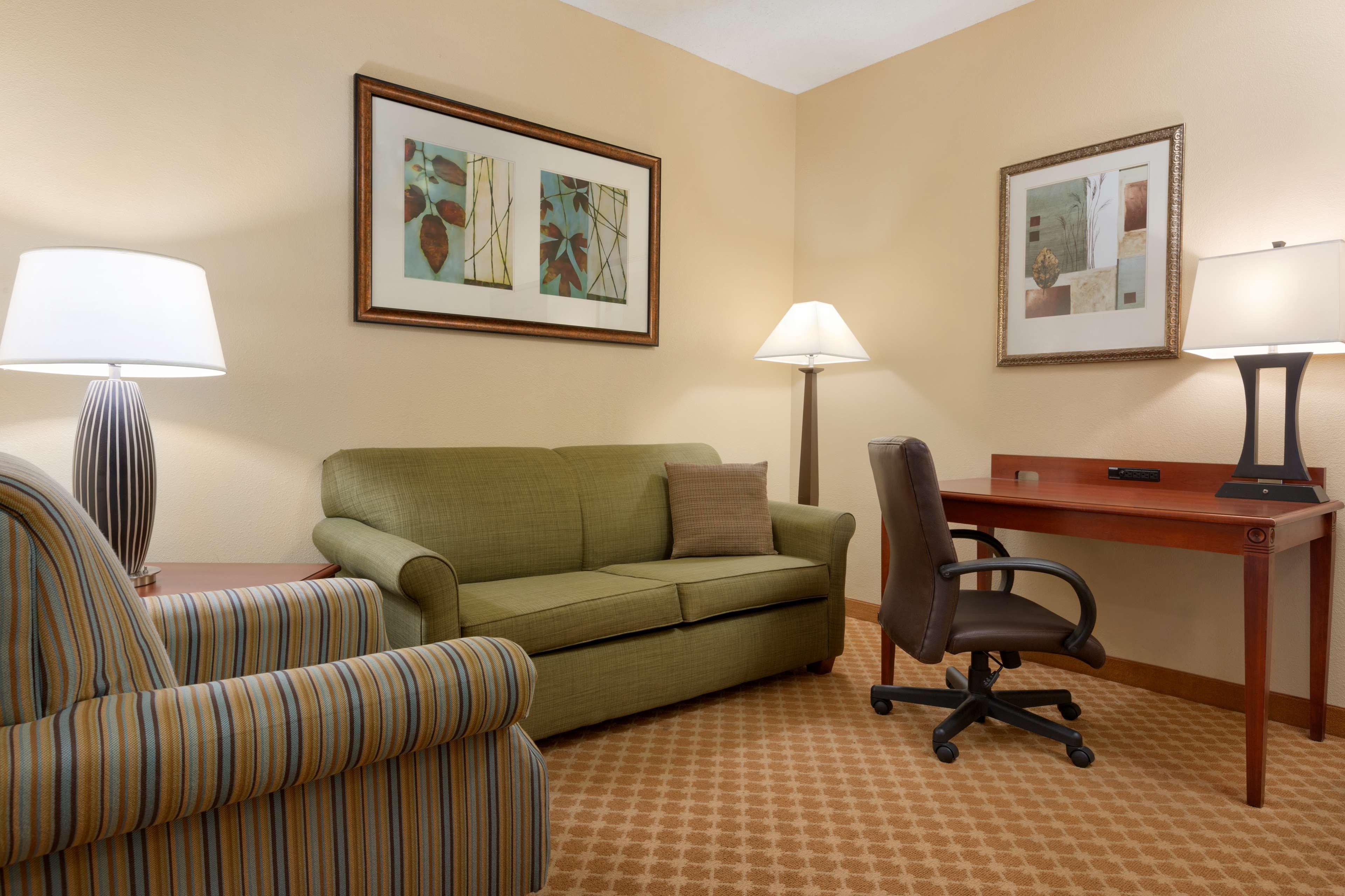 Country Inn & Suites By Radisson, Richmond West At I-64, Va מראה חיצוני תמונה