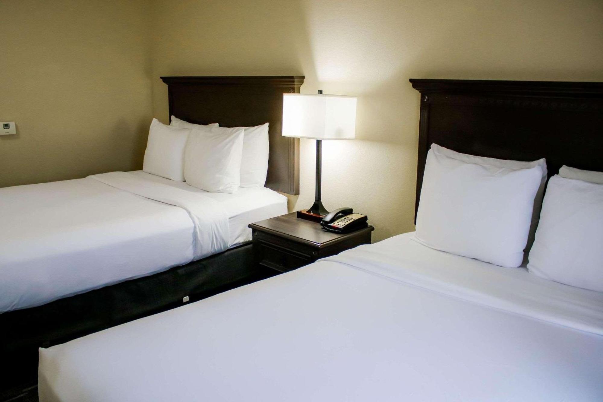 Country Inn & Suites By Radisson, Richmond West At I-64, Va מראה חיצוני תמונה