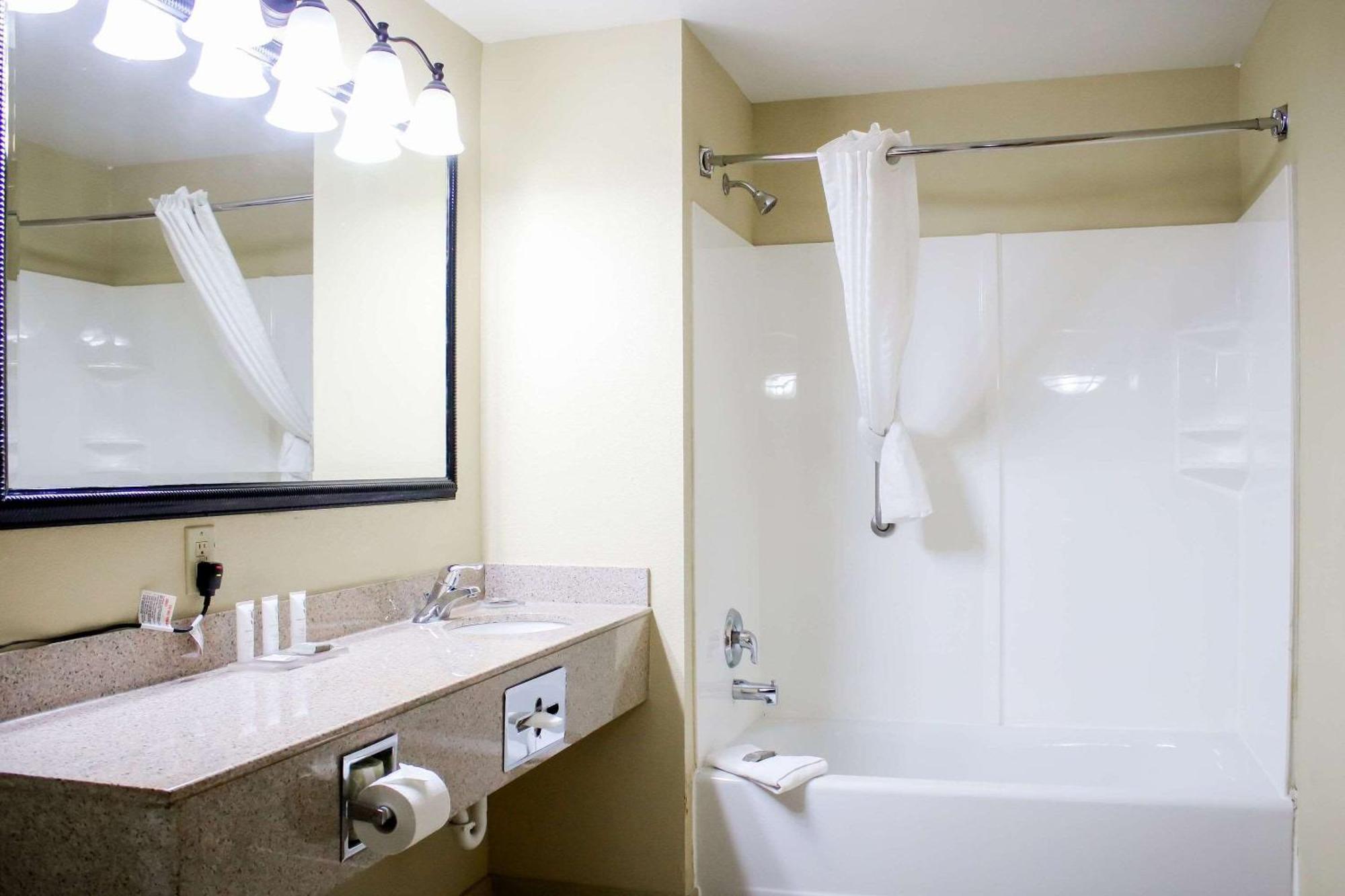 Country Inn & Suites By Radisson, Richmond West At I-64, Va מראה חיצוני תמונה
