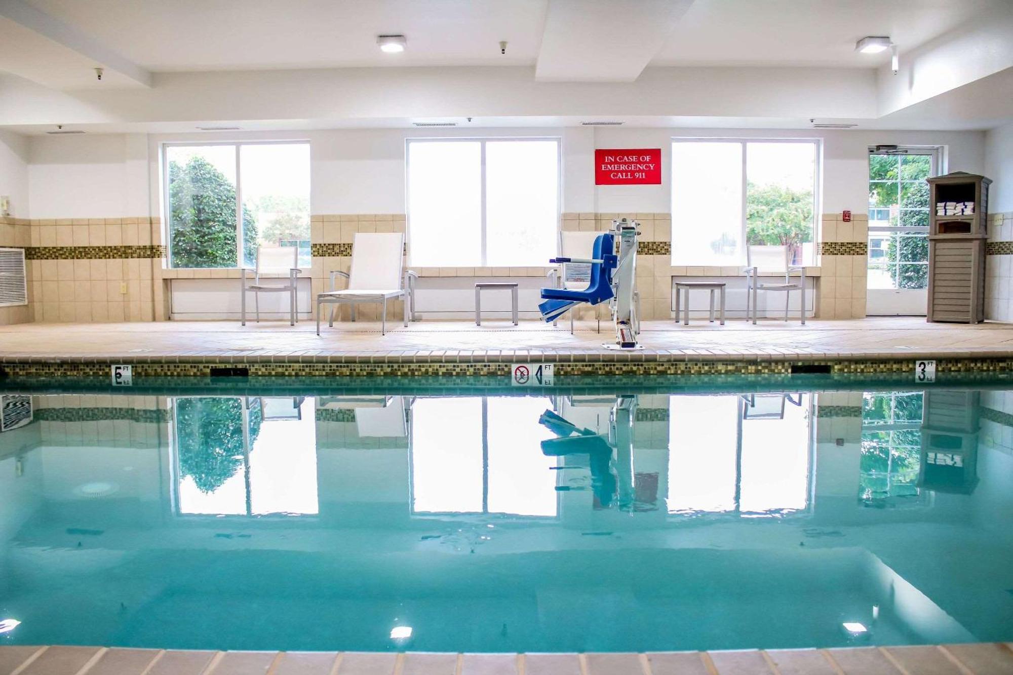 Country Inn & Suites By Radisson, Richmond West At I-64, Va מראה חיצוני תמונה